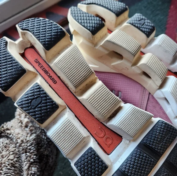 On Running Women's Athletic Shoes in Pink and Black - Picture 3 of 9